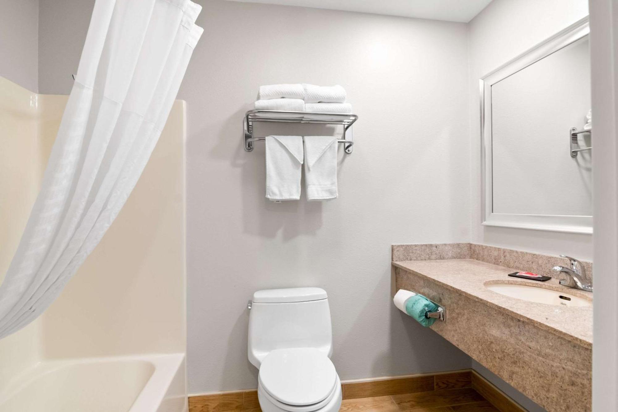 Econo Lodge Bethel - Danbury Ngoại thất bức ảnh